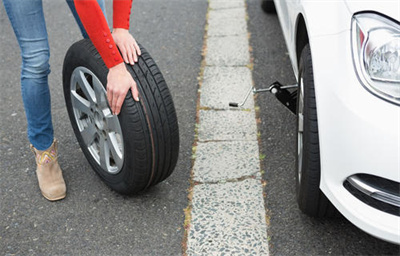 焉耆东营区道路救援